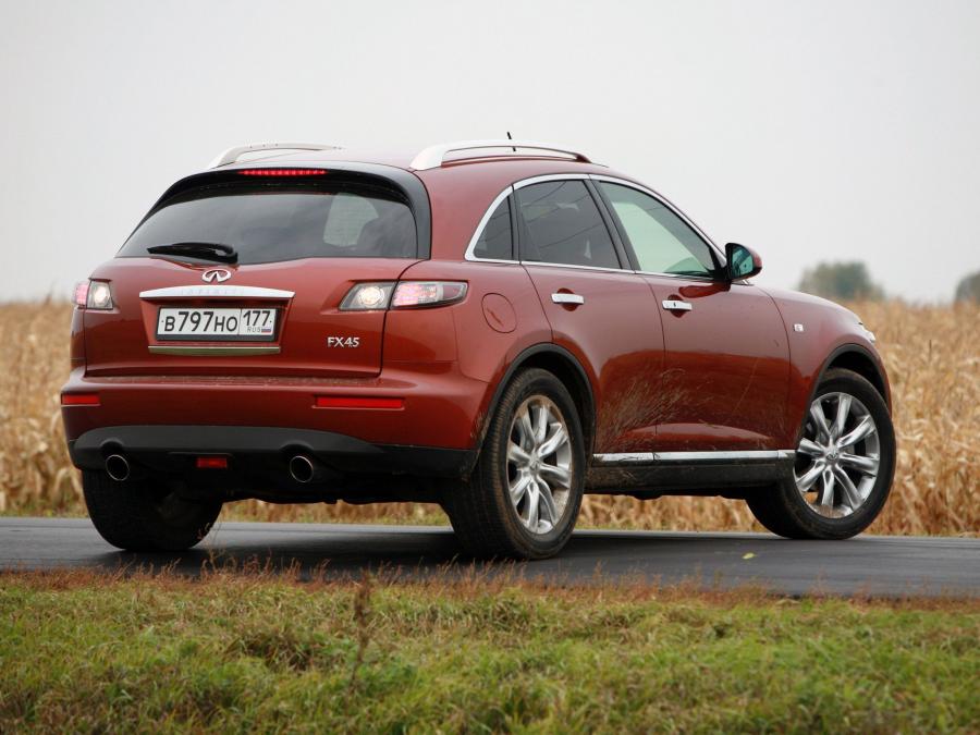  Infiniti FX45 2006 года  (EU) (фото 16 из 18)